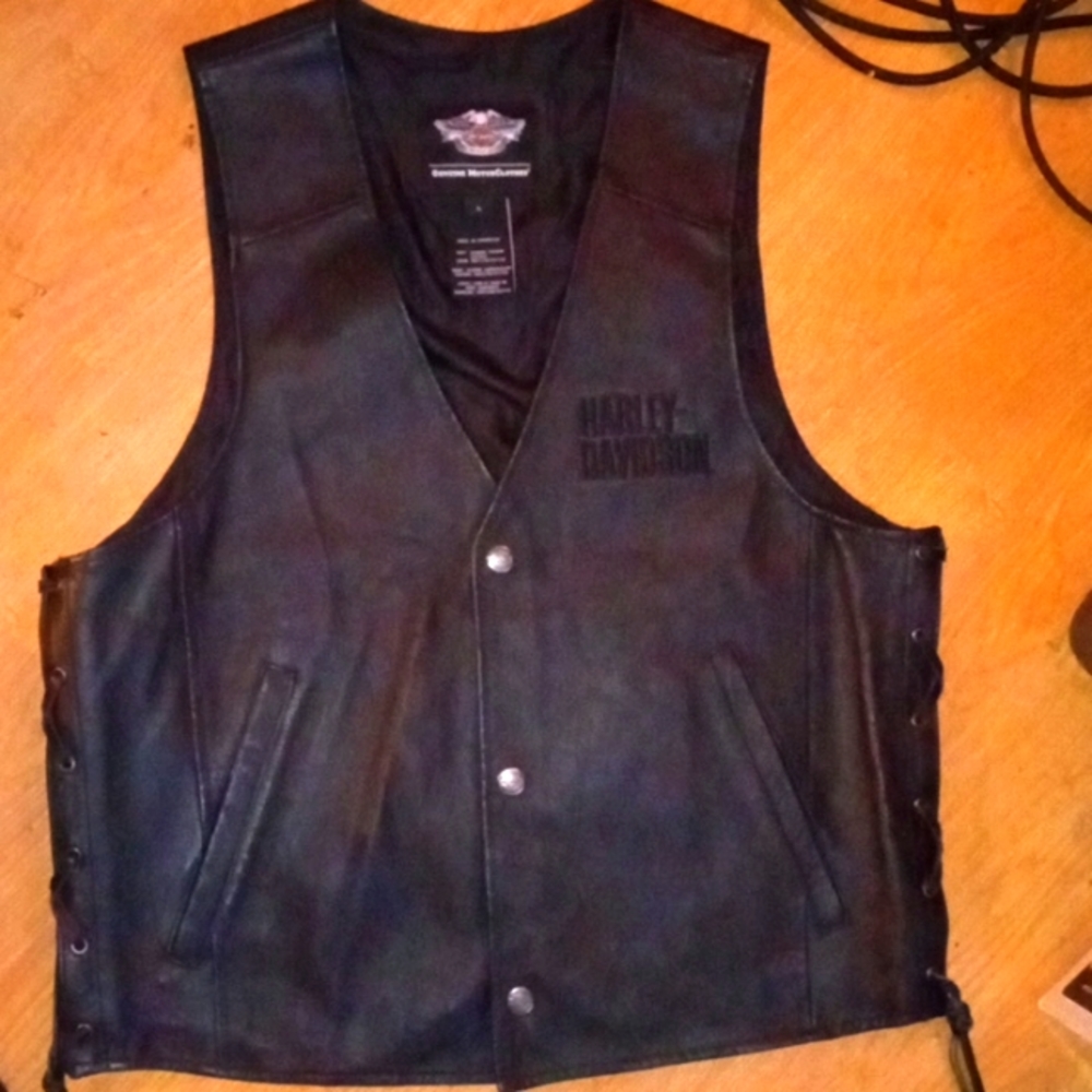 Nwot Harley Davidson vest